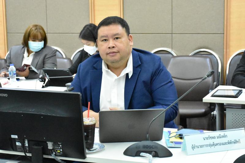 ธนสุนทร (รองปลัดกร