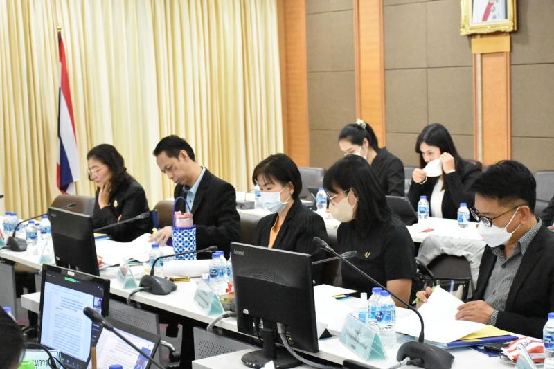 ธนสุนทร (รองปลัดกร
