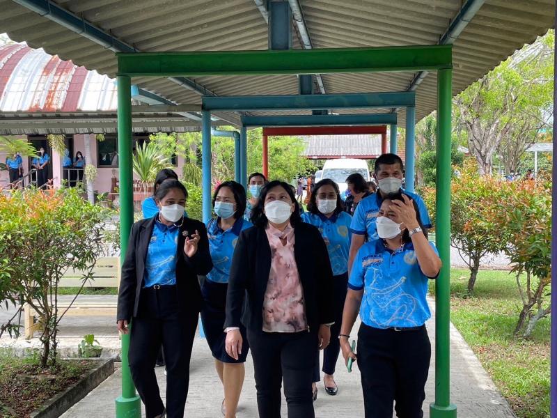 ผู้ตรวจ พม. อุไร ลง�