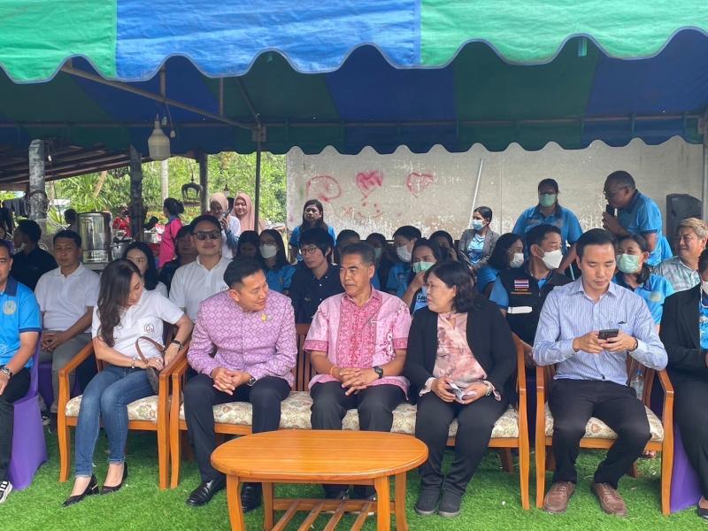 ผู้ตรวจ พม. อุไร ลง�