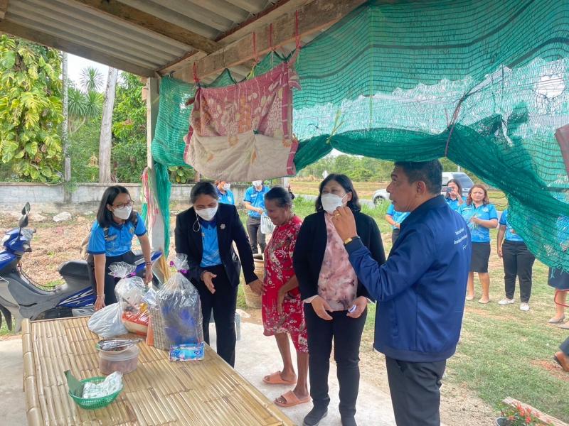 ผู้ตรวจ พม. อุไร ลง�
