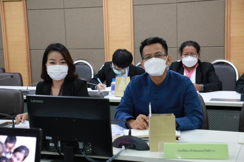 พม.เข้าประชุมนำเส�