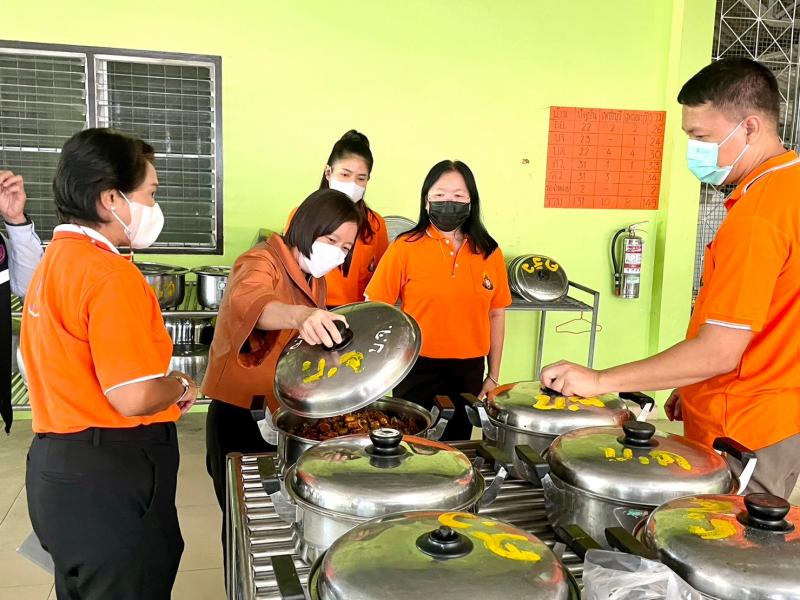 ผู้ตรวจราชการพร้�