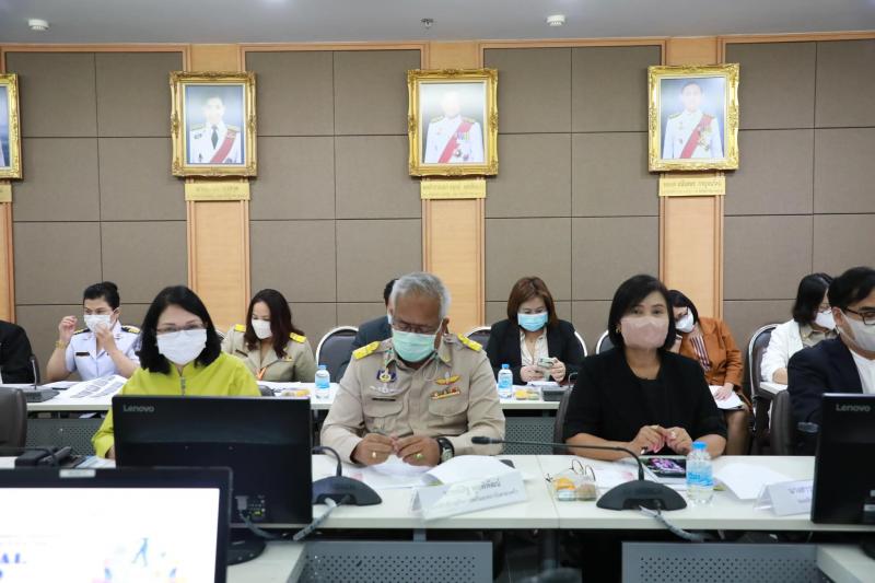 ปลัด พม. เป็นประธา�