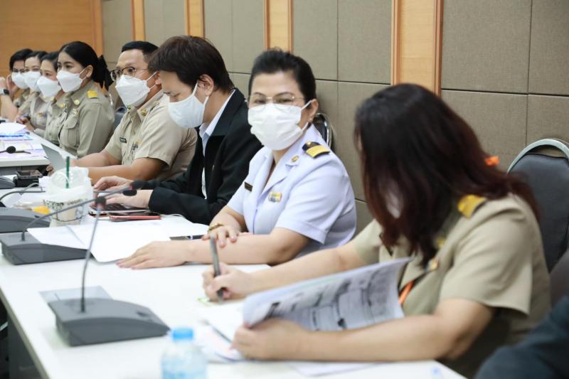 ปลัด พม. เป็นประธา�