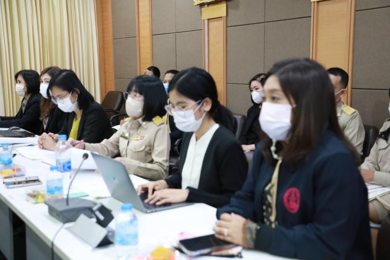 ปลัด พม. เป็นประธา�