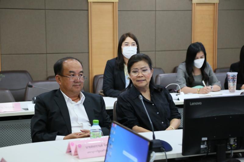 รมว.พม. เป็นประธาน�