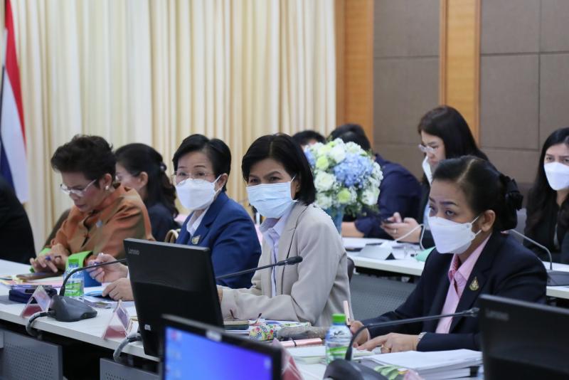 รมว.พม. เป็นประธาน�