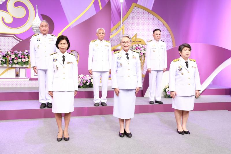 ปลัด พม. พร้อมคณะผ�