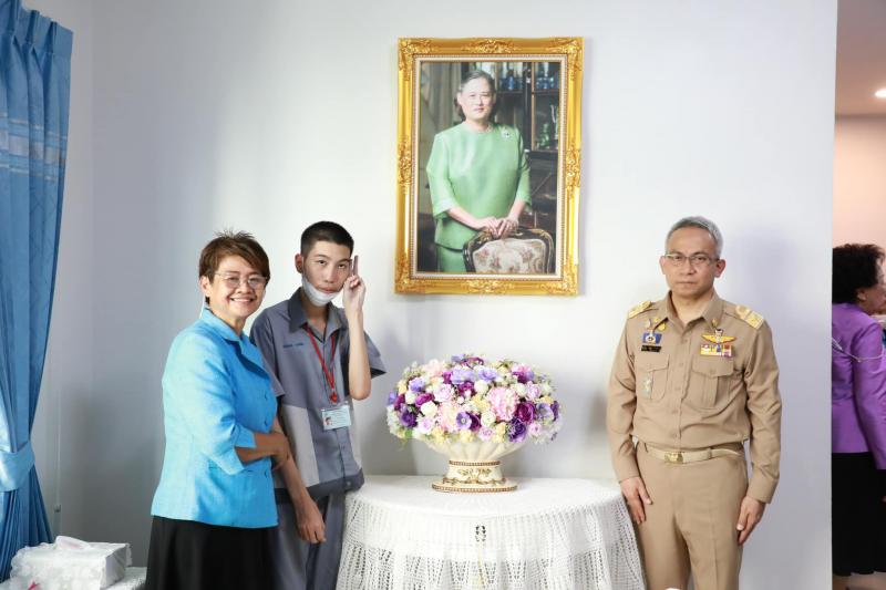 ปลัด พม. เข้ารับพร�