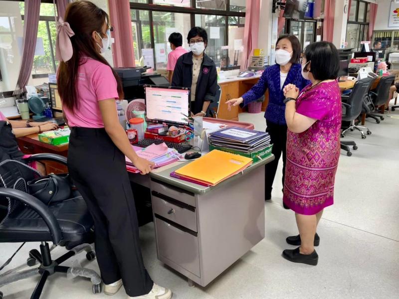 สุนีย์ ผู้ตรวจ พม. �
