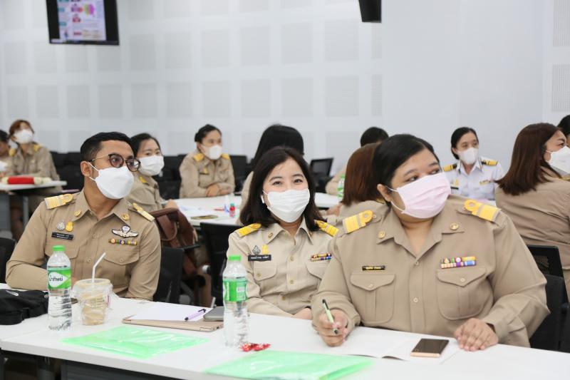 ผู้บริหาร พม. เปิด�