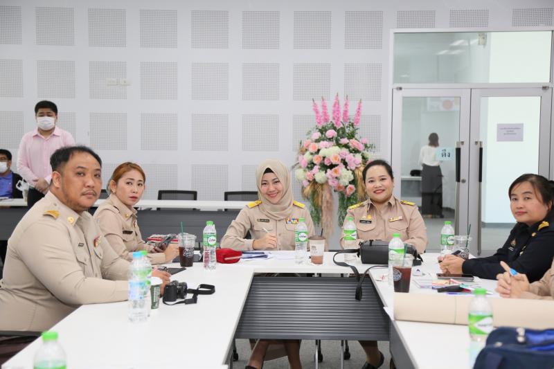 ผู้บริหาร พม. เปิด�
