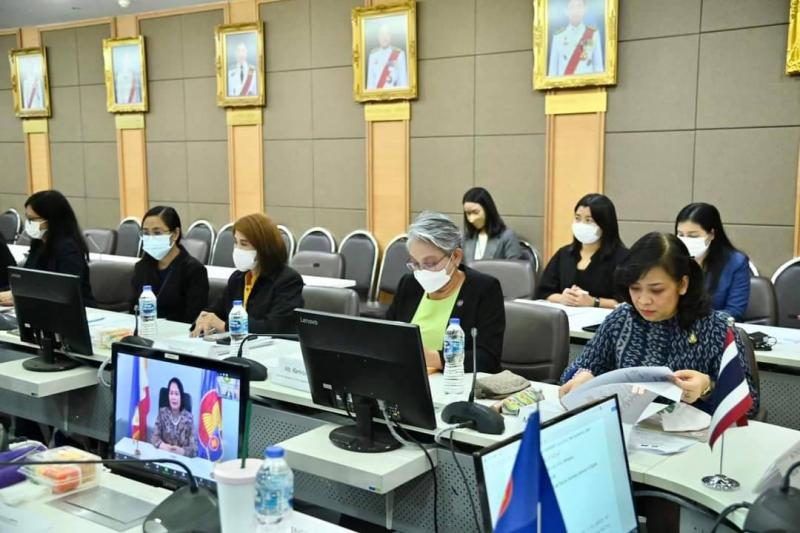 พม. ร่วมประชุมอาเซ