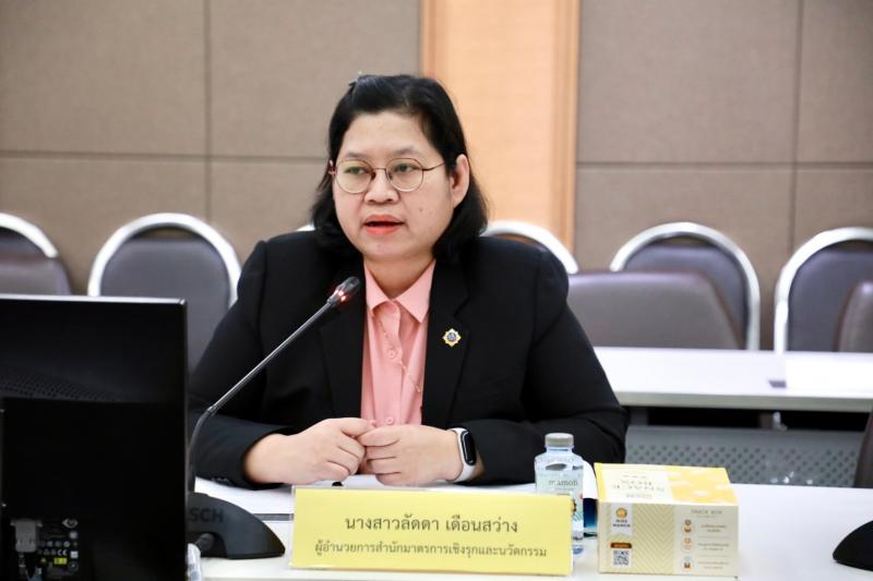 รองปลัด พม. ธนสุนท�