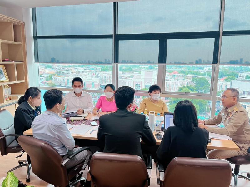 รองปลัด พม. กันตพง�