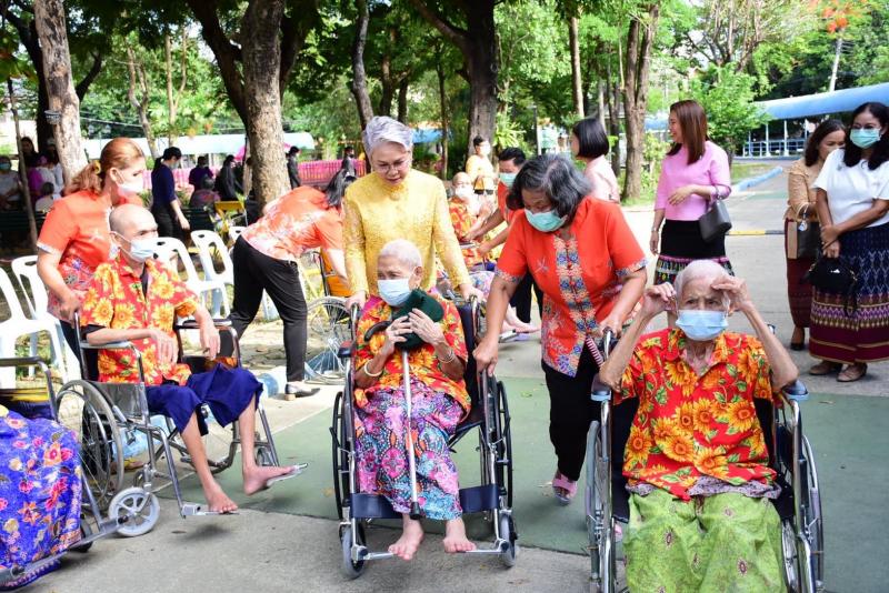 พม. จัดงานครบรอบ 70 �