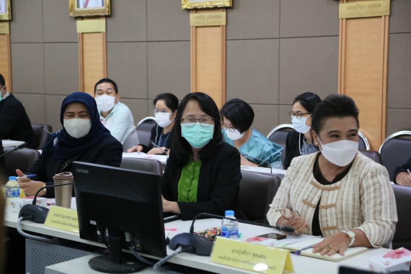 พม. ร่วมกับ สคส. หาร