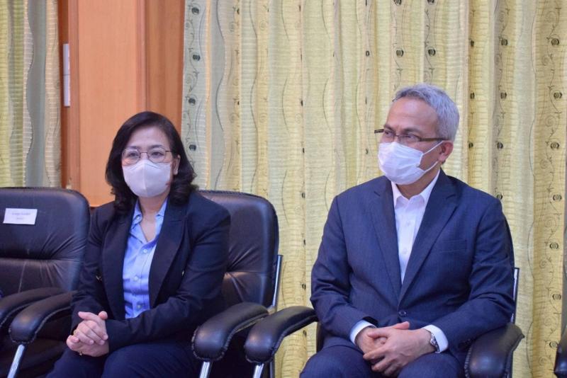 พม. ร่วมกับมูลนิธิ