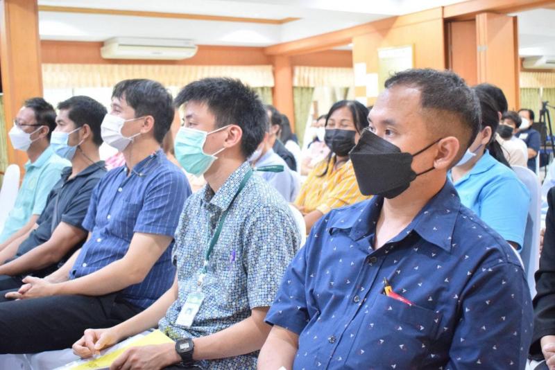 พม. ร่วมกับมูลนิธิ