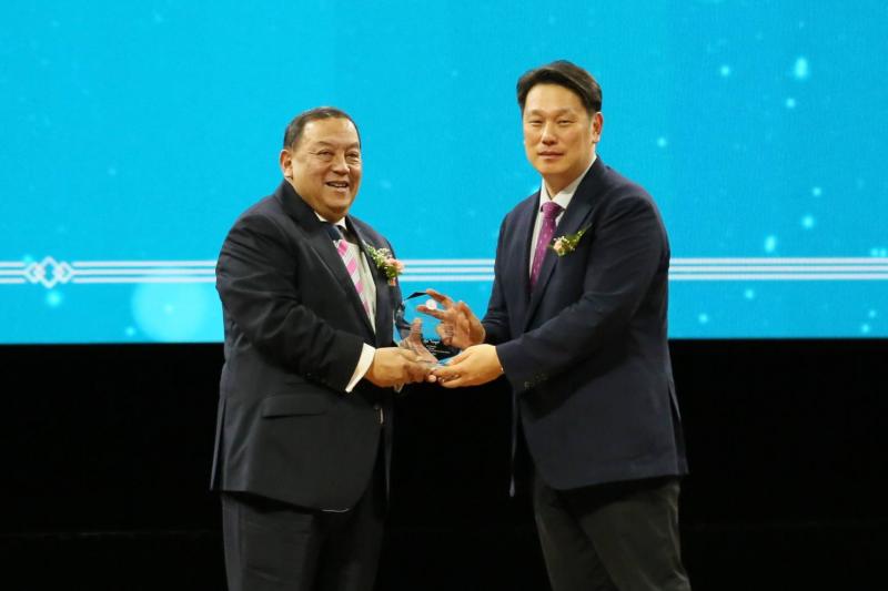 พม. หนุน IYF จัดค่ายเ�
