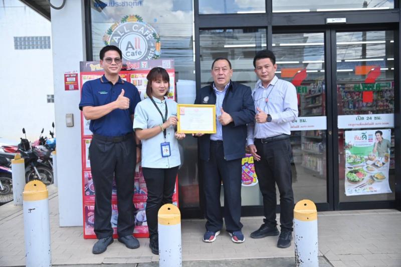 รมว.พม. ชื่นชมพนัก�