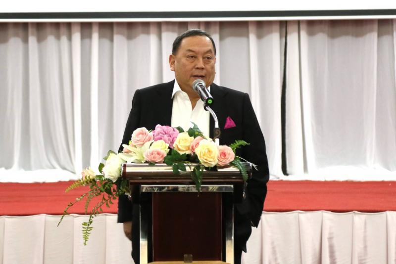 รมว.พม. รับฟังมติส�
