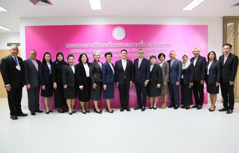 รมว.พม. วราวุธ เข้า�