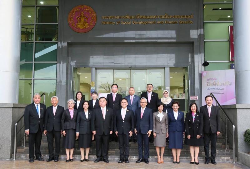 รมว.พม. วราวุธ เข้า�