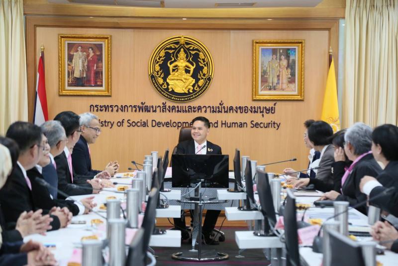 รมว.พม. วราวุธ เข้า�