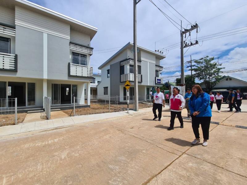 รมว.พม. วราวุธ เดิน�