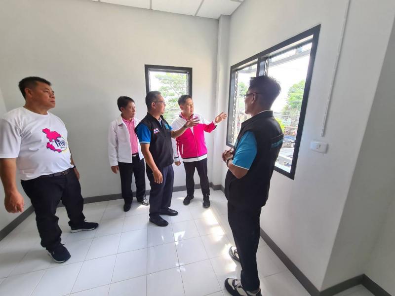 รมว.พม. วราวุธ เดิน�
