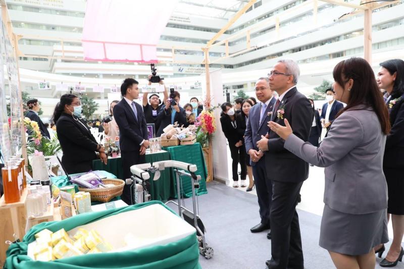 พม. จัดใหญ่งาน Market Fair