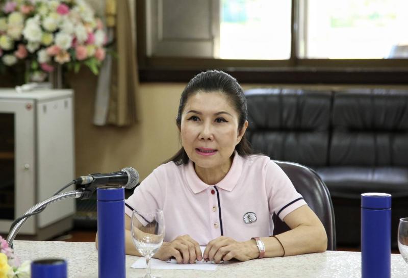 กัญจนา ทีมที่ปรึก�