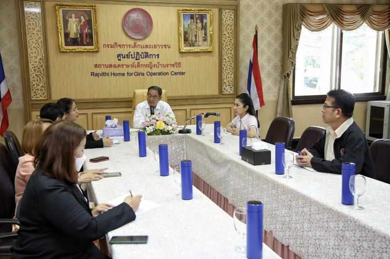 กัญจนา ทีมที่ปรึก�
