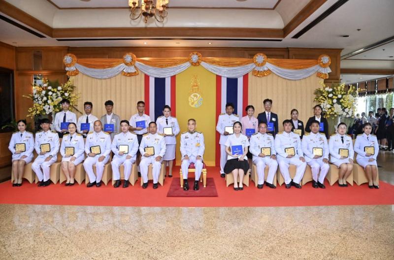 พม. มอบโล่เกียรติย