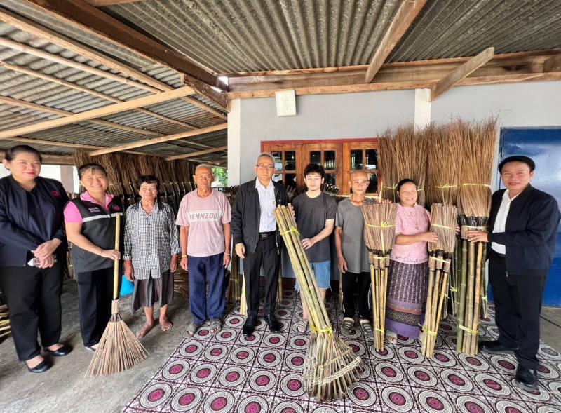ปลัด พม. นำทีม ลงพื�