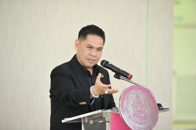 วราวุธ รมว.พม. ย้ำ พ