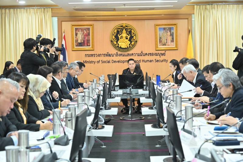 วราวุธ รมว.พม. ย้ำ พ