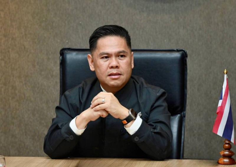 วราวุธ รมว.พม. ส่งท�