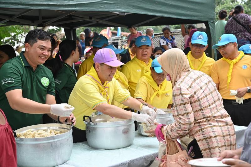 วราวุธ รมว.พม. นำที�