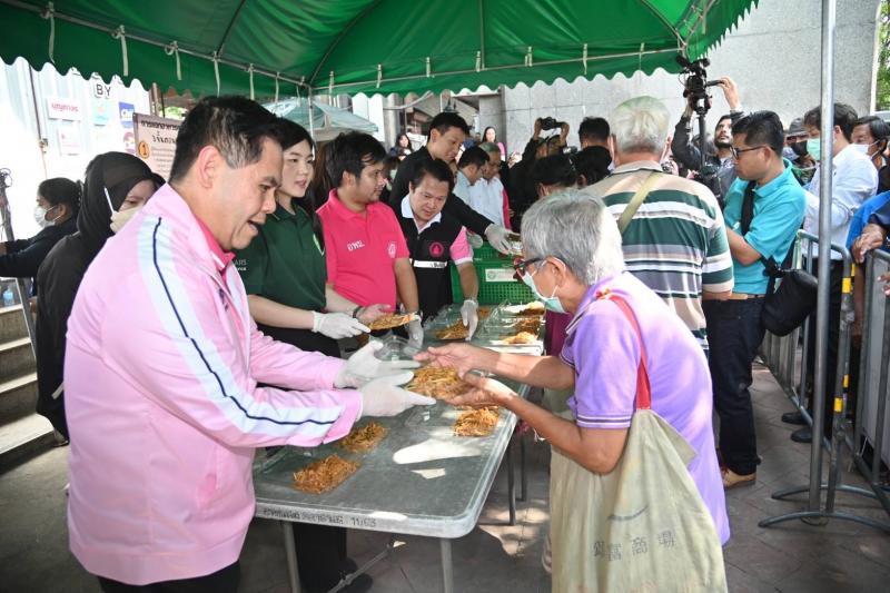 วราวุธ รมว.พม. ชูกิ�