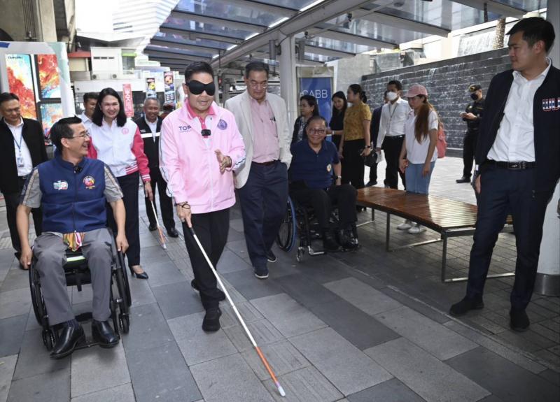 วราวุธ รมว.พม. ทดลอ�