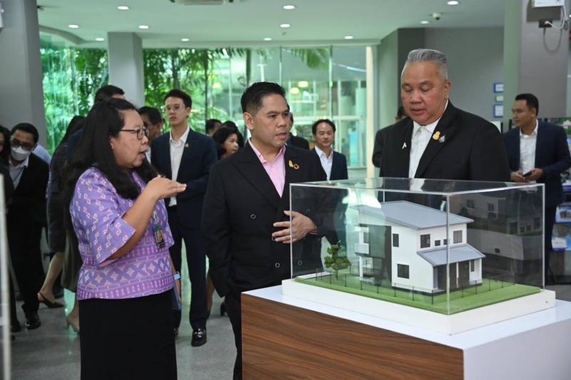 วราวุธ รมว.พม. เน้น�