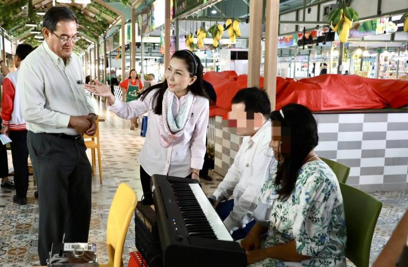 กัญจนา ที่ปรึกษา ร