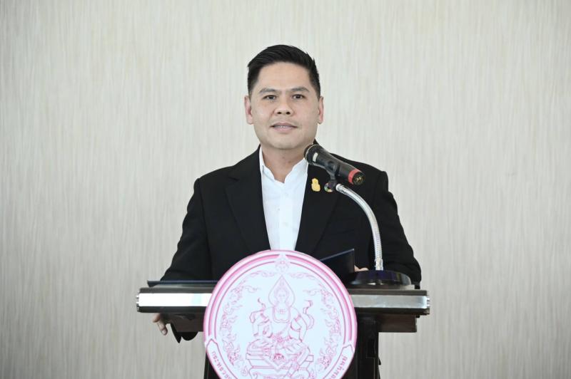 พม. รับมอบชุดเครื่