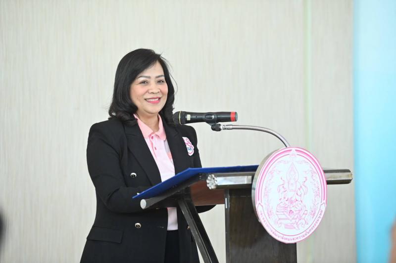 พม. รับมอบชุดเครื่