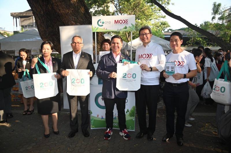 วราวุธ รมว.พม. นำที�