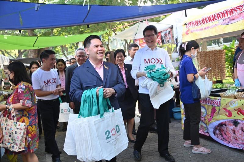 วราวุธ รมว.พม. นำที�