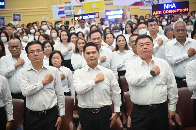 วราวุธ รมว.พม. นำปร�